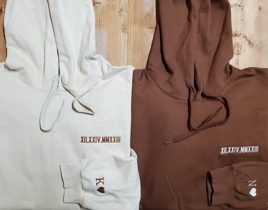 Roman Numeral Sweatshirt,Anniversary Shirt, Couples Gift, Boyfriend gift, Wedding Gift, Contrasting Colors,Roman Numeral Hoodie, Sleeve Initial, Mama, Dad shirt,Christmas Gift, Valentines Gift, Girlfriend Gift,Trending Shirt, Best Seller